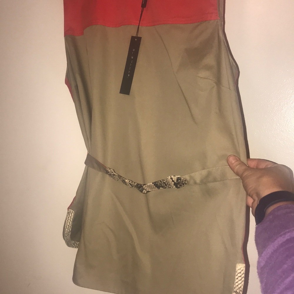 Elle Tahari belted Top
